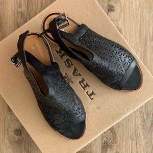 Trash Paisley Leather Sandals